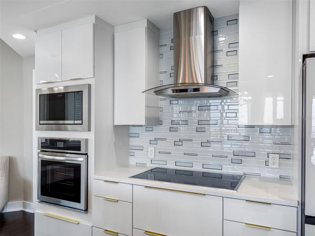 5823 BOWEN DANIEL DRIVE 1206, Tampa, FL 33616