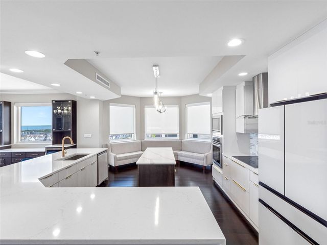 5823 BOWEN DANIEL DRIVE 1206, Tampa, FL 33616