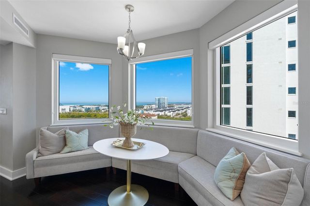 5823 BOWEN DANIEL DRIVE 1206, Tampa, FL 33616