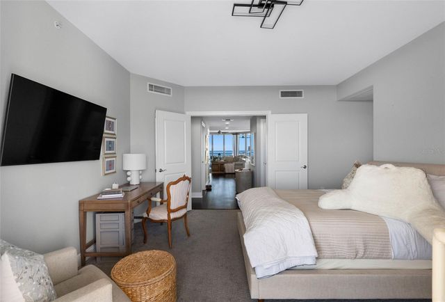 5823 BOWEN DANIEL DRIVE 1206, Tampa, FL 33616