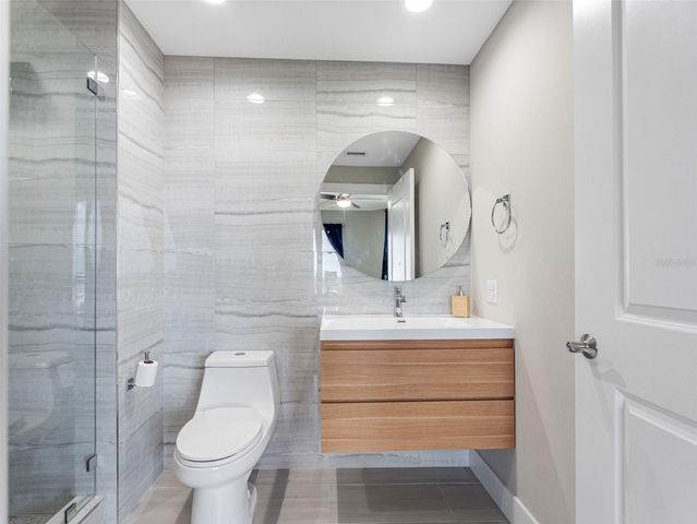 5823 BOWEN DANIEL DRIVE 1206, Tampa, FL 33616