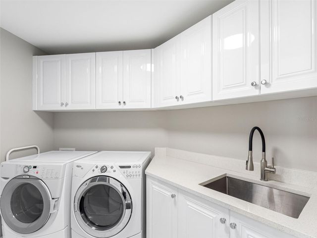 5823 BOWEN DANIEL DRIVE 1206, Tampa, FL 33616