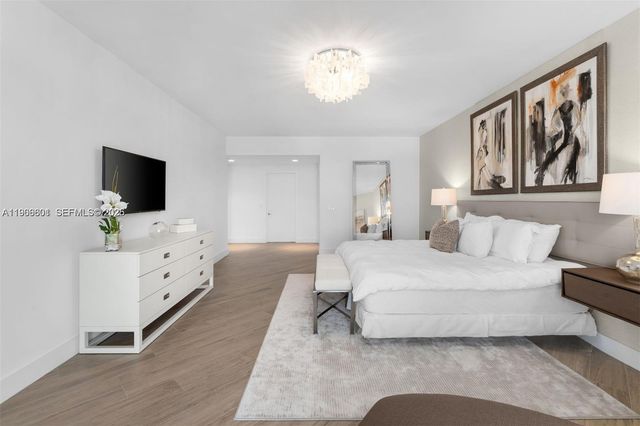 17301 Biscayne Blvd 2110, North Miami Beach, FL 33160