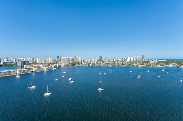 17301 Biscayne Blvd 2110, North Miami Beach, FL 33160