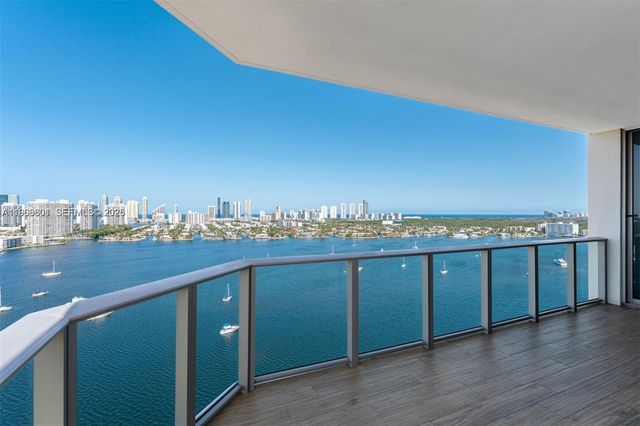 17301 Biscayne Blvd 2110, North Miami Beach, FL 33160