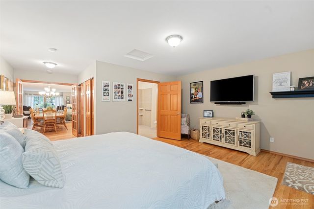 29315 204th Place SE, Kent, WA 98042