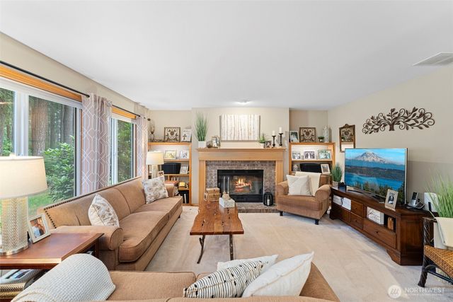 29315 204th Place SE, Kent, WA 98042