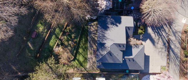 1987 Kelly Way, Grants Pass, OR 97527