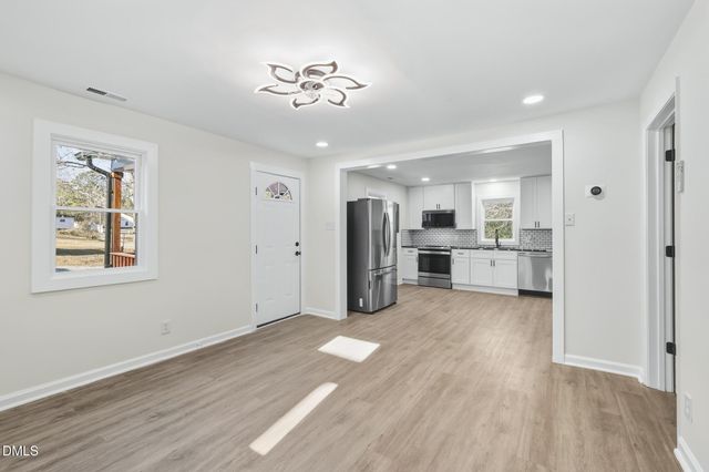 191 N Poole Street, Coats, NC 27521