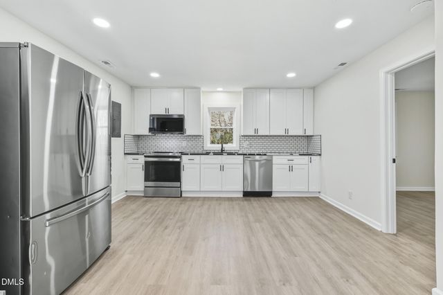 191 N Poole Street, Coats, NC 27521