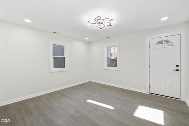 191 N Poole Street, Coats, NC 27521