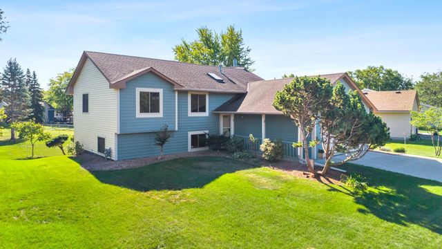 1013 Rushmore Drive, Burnsville, MN 55306