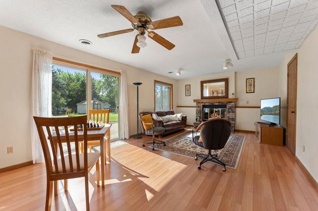 1013 Rushmore Drive, Burnsville, MN 55306
