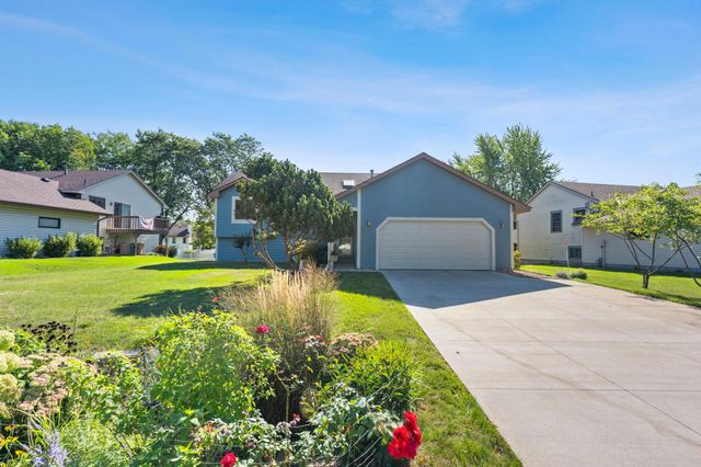 1013 Rushmore Drive, Burnsville, MN 55306