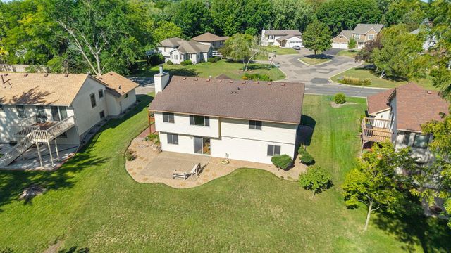 1013 Rushmore Drive, Burnsville, MN 55306