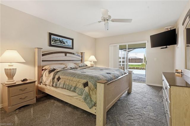 222 SW 39th TER, Cape Coral, FL 33914