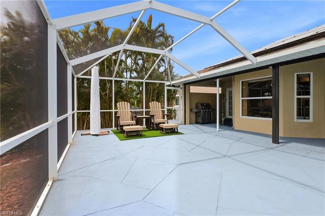 222 SW 39th TER, Cape Coral, FL 33914