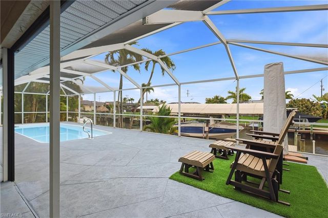 222 SW 39th TER, Cape Coral, FL 33914