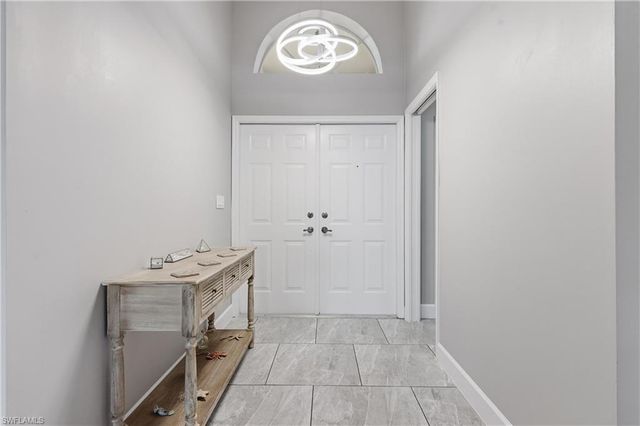 222 SW 39th TER, Cape Coral, FL 33914