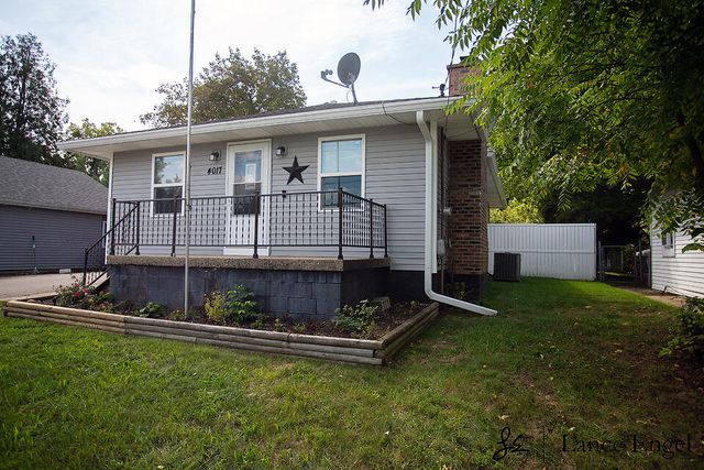 4017 Childs Avenue NW, Comstock Park, MI 49321