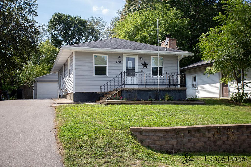 4017 Childs Avenue NW, Comstock Park, MI 49321