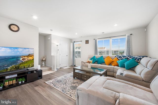 26 L. WENDOWSKI ST, Beverly, NJ 08010