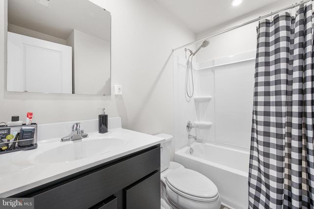 26 L. WENDOWSKI ST, Beverly, NJ 08010