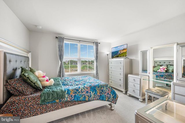 26 L. WENDOWSKI ST, Beverly, NJ 08010