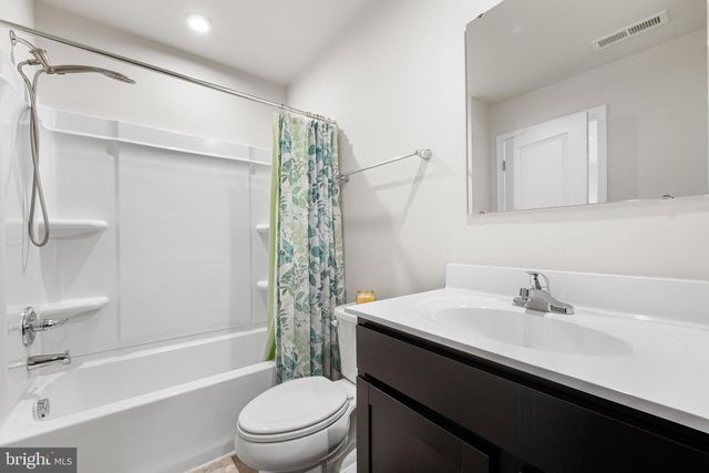 26 L. WENDOWSKI ST, Beverly, NJ 08010