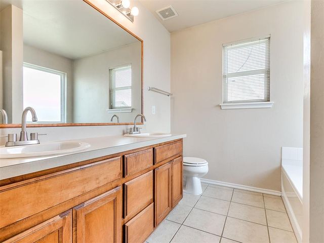 2829 NW 182nd Street, Edmond, OK 73012