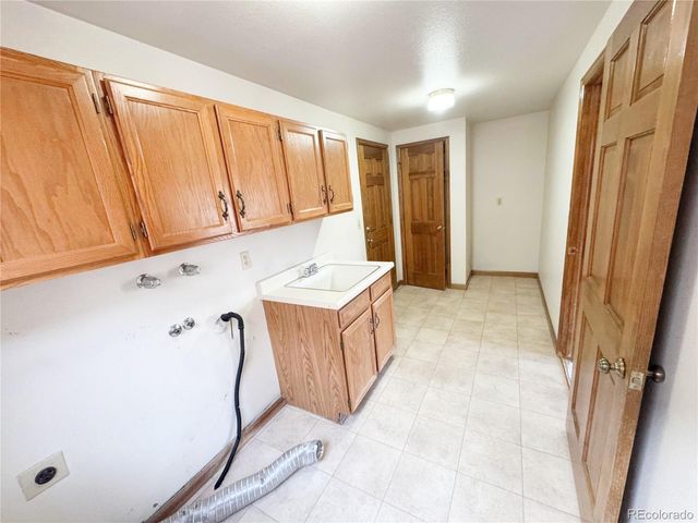 7706 S Madison Circle, Centennial, CO 80122