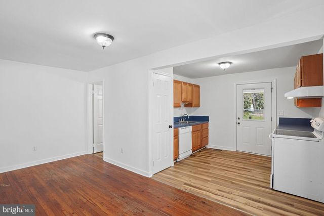 245 E CAMDEN WYOMING AVE, Camden, DE 19934