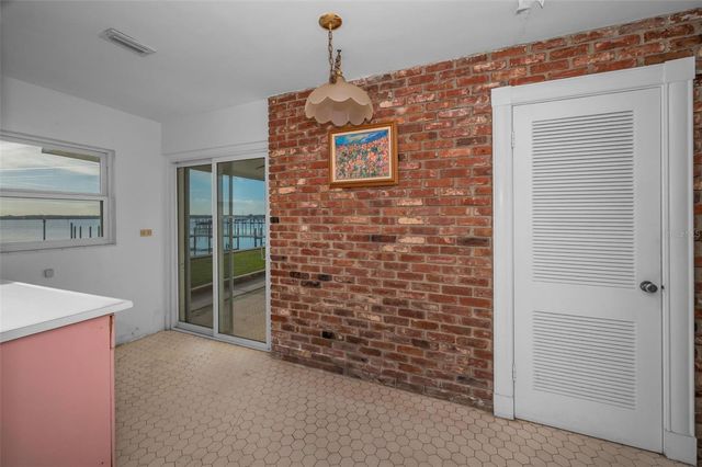 116 SHORE DRIVE PLACE, Oldsmar, FL 34677