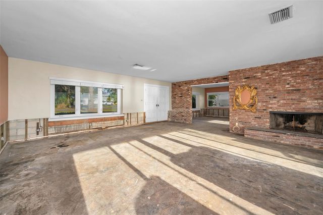 116 SHORE DRIVE PLACE, Oldsmar, FL 34677