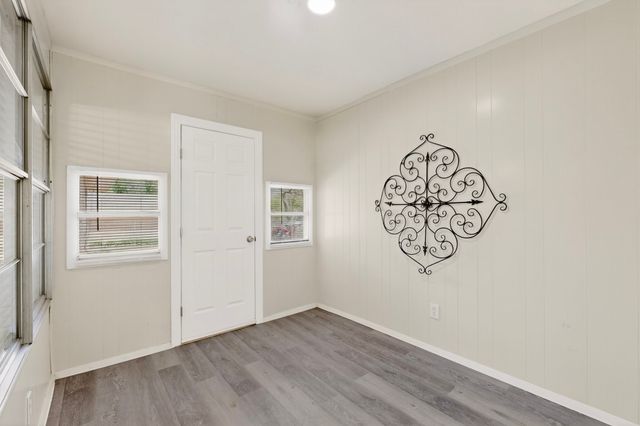 208 Gregory Drive, Desoto, TX 75115