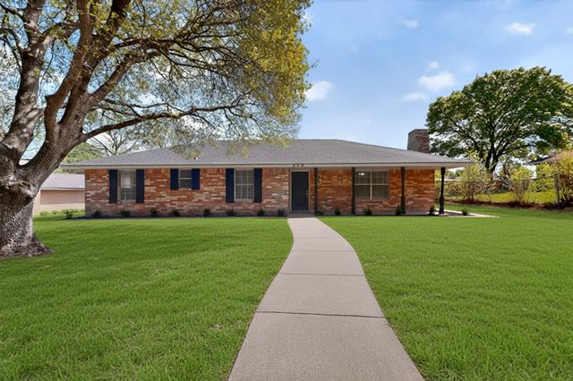 208 Gregory Drive, Desoto, TX 75115