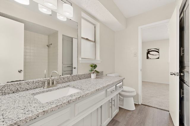 208 Gregory Drive, Desoto, TX 75115