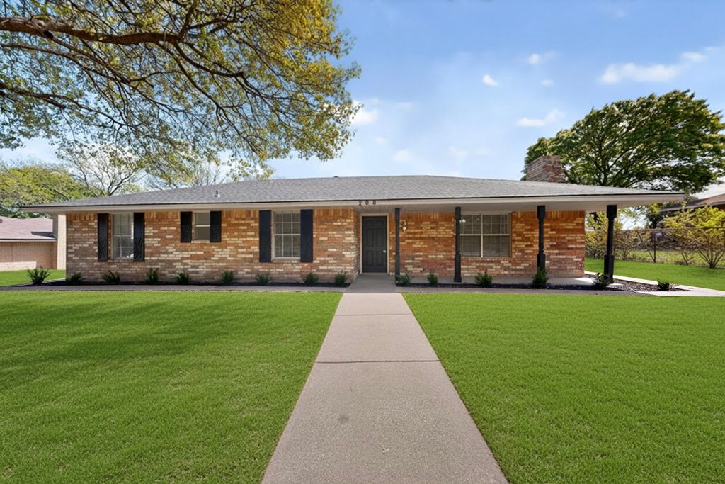 208 Gregory Drive, Desoto, TX 75115