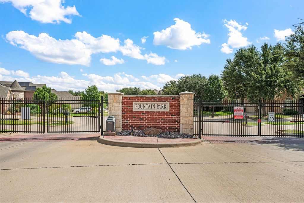 307 Park Haven Boulevard, Euless, TX 76039 — photo 2