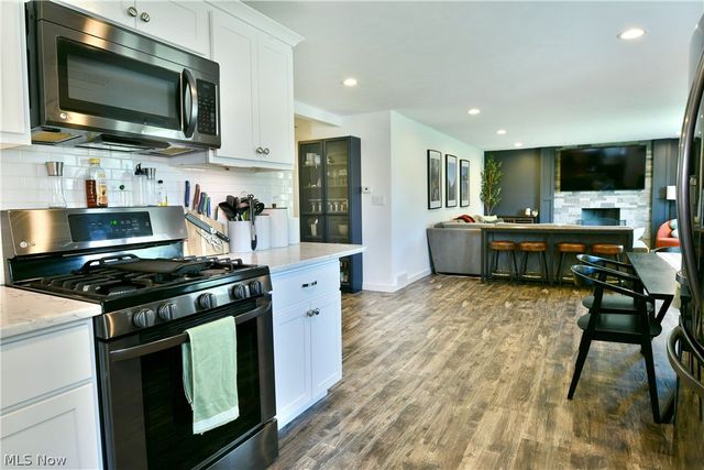 18 Orchard Drive, Poland, OH 44514