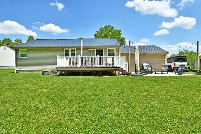 18 Orchard Drive, Poland, OH 44514