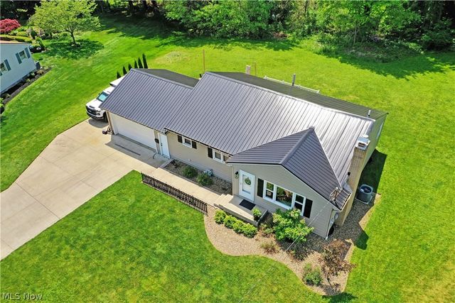 18 Orchard Drive, Poland, OH 44514