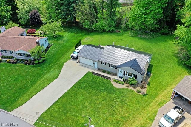 18 Orchard Drive, Poland, OH 44514