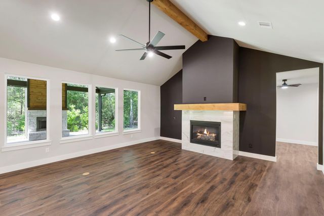 17772 Plantation Drive, Waller, TX 77484