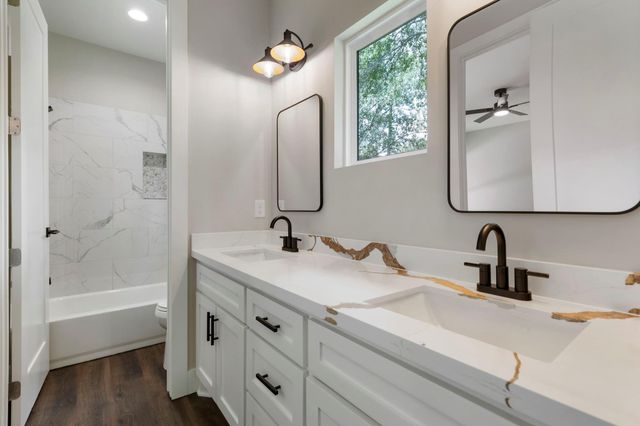 17772 Plantation Drive, Waller, TX 77484
