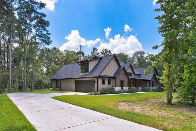 17772 Plantation Drive, Waller, TX 77484