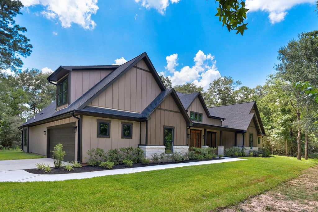 17772 Plantation Drive, Waller, TX 77484
