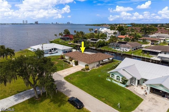 1805 Stevenson RD, North Fort Myers, FL 33917