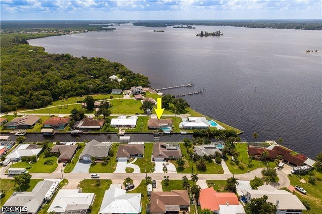 1805 Stevenson RD, North Fort Myers, FL 33917