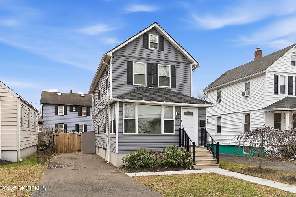74 Leighton Avenue, Red Bank, NJ 07701